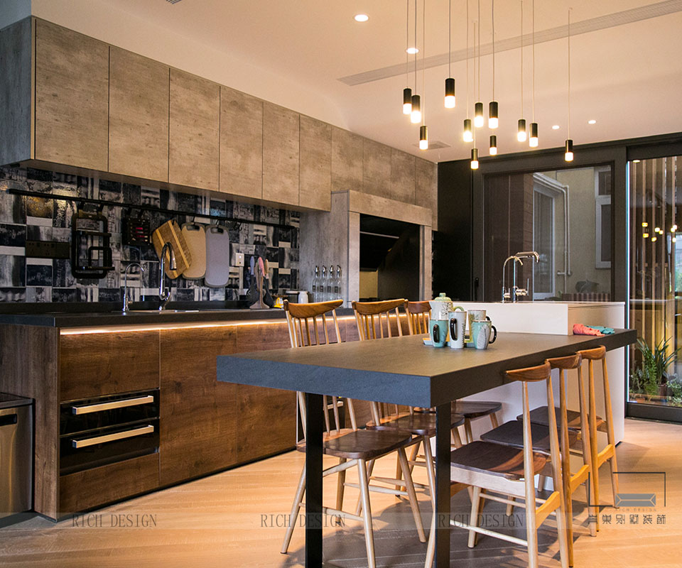 4.jpg 深圳别墅简约餐厅2装修设计风格