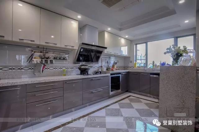 西城上筑现代简约厨房装饰 西城上筑现代简约厨房装饰效果图