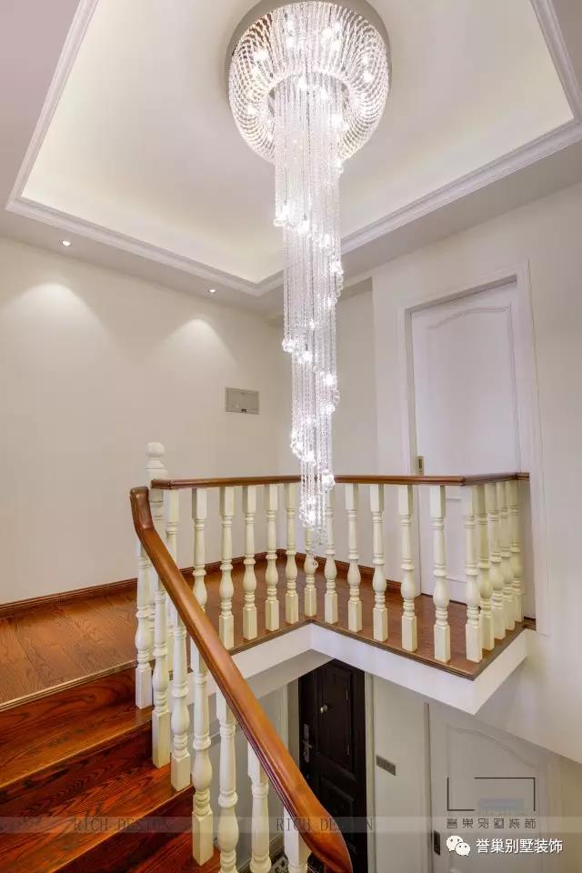 西城上筑现代简约楼梯装饰 西城上筑现代简约楼梯装饰效果图