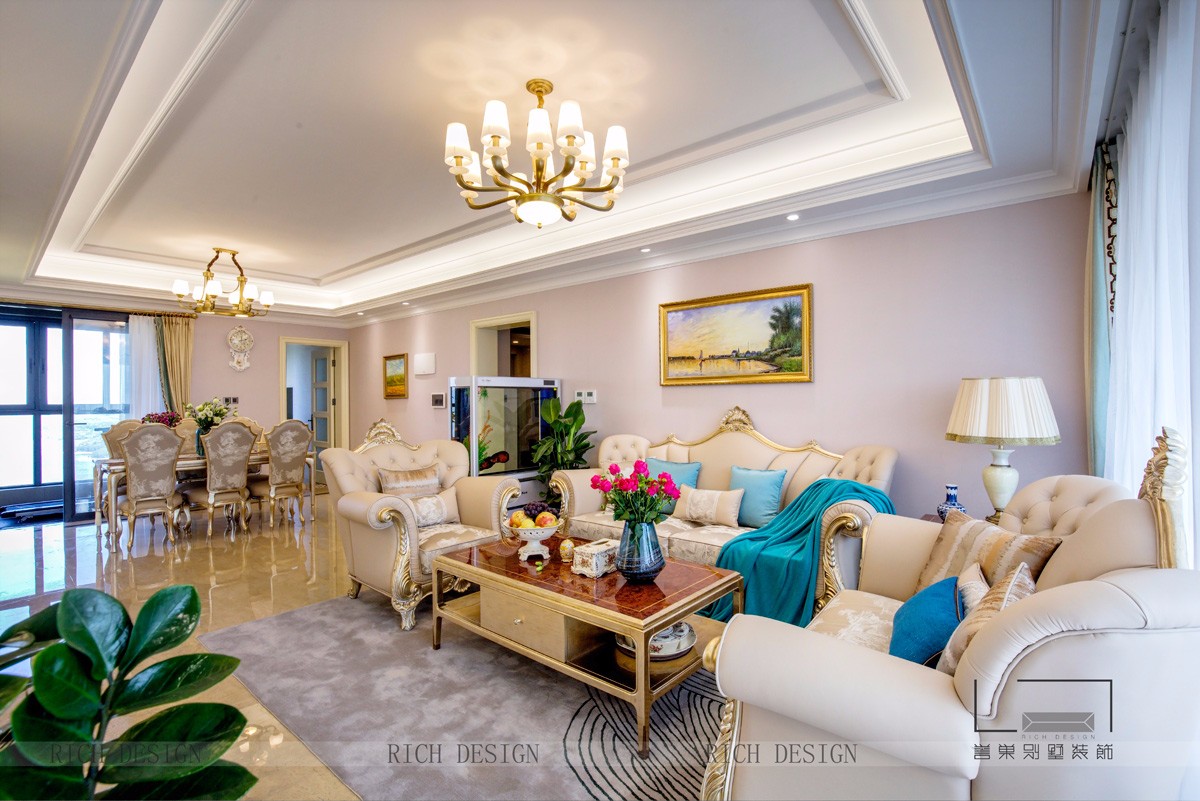 现代别墅客厅装饰实景图