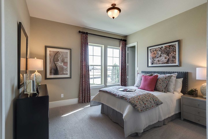 现代美式别墅装修设计卧室实景图 现代美式别墅装修设计卧室实景图