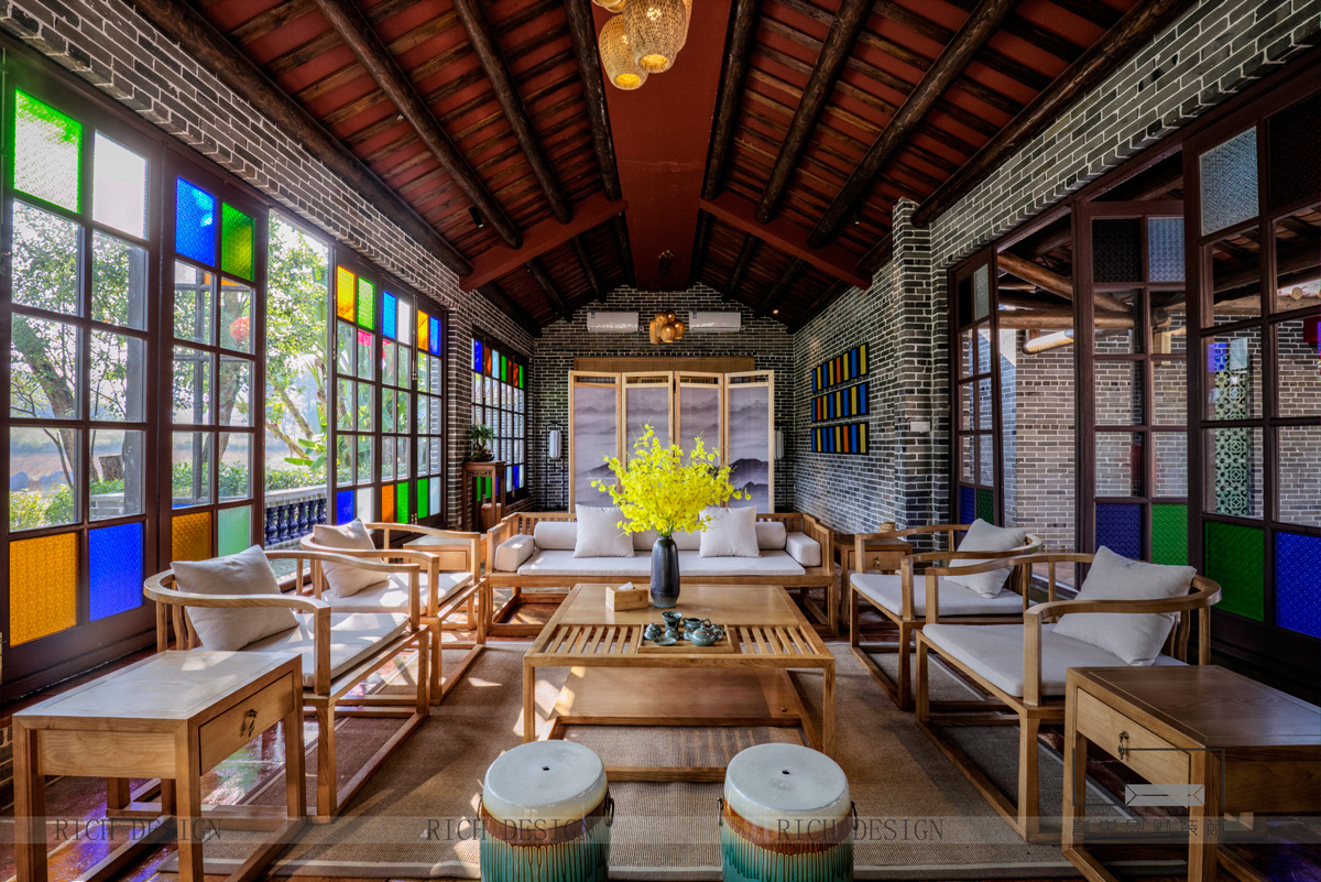 英德酒店大厅装修实景图