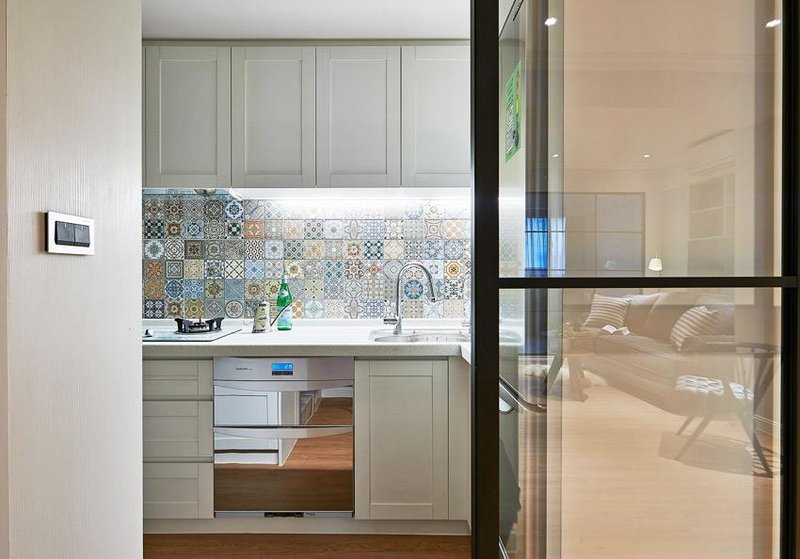 现代厨房装饰效果图 现代厨房装饰效果图