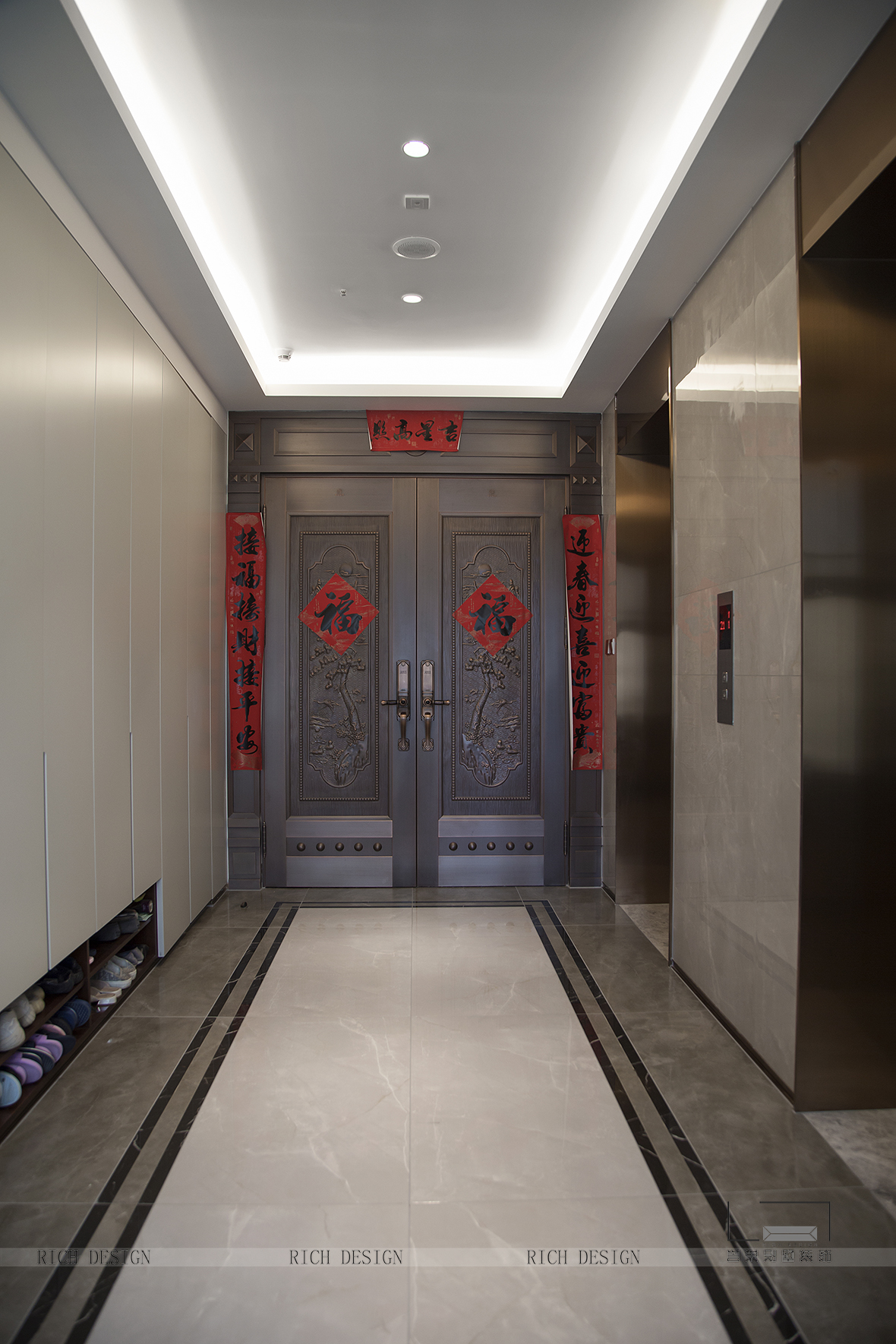 大门.jpg 大门.jpg