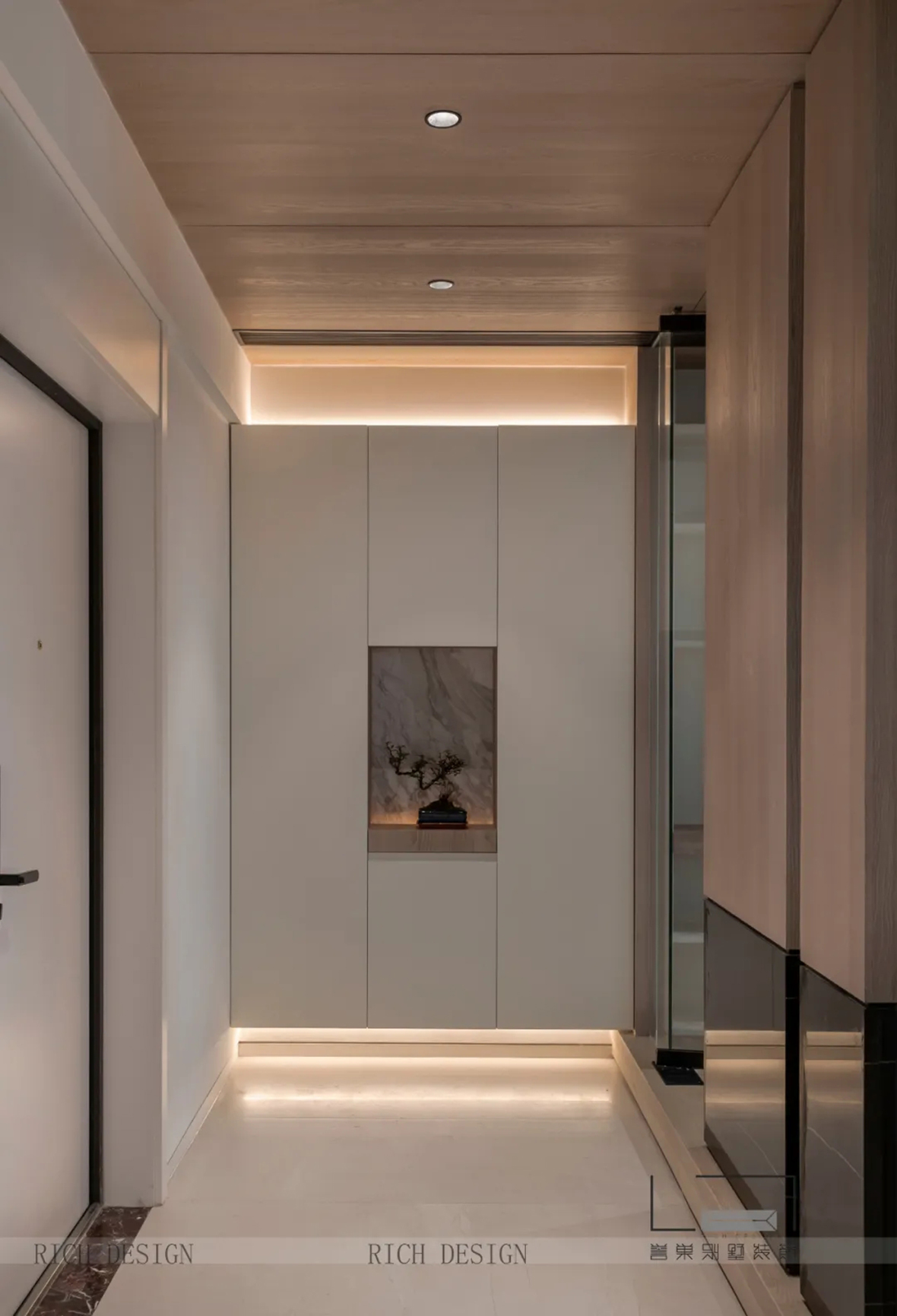 玄关实景图 玄关实景图